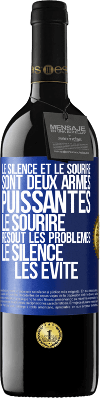 39,95 € Envoi gratuit | Vin rouge Édition RED MBE Réserve Le silence et le sourire sont deux armes puissantes. Le sourire résout les problèmes, le silence les évite Étiquette Bleue. Étiquette personnalisable Réserve 12 Mois Récolte 2015 Tempranillo