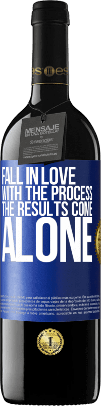 39,95 € Free Shipping | Red Wine RED Edition MBE Reserve Fall in love with the process, the results come alone Blue Label. Customizable label Reserve 12 Months Harvest 2016 Tempranillo