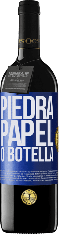 39,95 € Envío gratis | Vino Tinto Edición RED MBE Reserva Piedra, papel o botella Etiqueta Azul. Etiqueta personalizable Reserva 12 Meses Cosecha 2014 Tempranillo