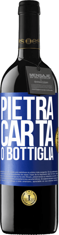 39,95 € Spedizione Gratuita | Vino rosso Edizione RED MBE Riserva Pietra, carta o bottiglia Etichetta Blu. Etichetta personalizzabile Riserva 12 Mesi Raccogliere 2016 Tempranillo