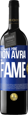 39,95 € Spedizione Gratuita | Vino rosso Edizione RED MBE Riserva Facendo il pane non avrai mai fame Etichetta Blu. Etichetta personalizzabile Riserva 12 Mesi Raccogliere 2014 Tempranillo