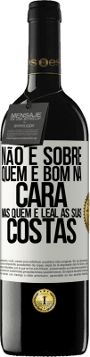 39,95 € Envio grátis | Vinho tinto Edição RED MBE Reserva Não é sobre quem é bom na cara, mas quem é leal às suas costas Etiqueta Branca. Etiqueta personalizável Reserva 12 Meses Colheita 2014 Tempranillo