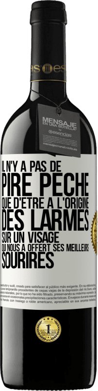 39,95 € Envoi gratuit | Vin rouge Édition RED MBE Réserve Il n'y a pas de pire péché que d'être à l'origine des larmes sur un visage qui nous a offert ses meilleurs sourires Étiquette Blanche. Étiquette personnalisable Réserve 12 Mois Récolte 2015 Tempranillo