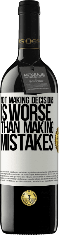 39,95 € 送料無料 | 赤ワイン REDエディション MBE 予約する 決断を下さないことは、間違いを犯すよりも悪い ホワイトラベル. カスタマイズ可能なラベル 予約する 12 月 収穫 2016 Tempranillo