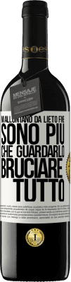 39,95 € Spedizione Gratuita | Vino rosso Edizione RED MBE Riserva Mi allontano da lieto fine, sono più che guardarlo bruciare tutto Etichetta Bianca. Etichetta personalizzabile Riserva 12 Mesi Raccogliere 2015 Tempranillo