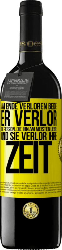 39,95 € Kostenloser Versand | Rotwein RED Ausgabe MBE Reserve Am Ende verloren beide. Er verlor die Person, die ihn am meisten liebte, und sie verlor ihre Zeit Gelbes Etikett. Anpassbares Etikett Reserve 12 Monate Ernte 2015 Tempranillo