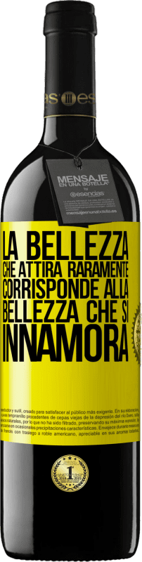 39,95 € Spedizione Gratuita | Vino rosso Edizione RED MBE Riserva La bellezza che attira raramente corrisponde alla bellezza che si innamora Etichetta Gialla. Etichetta personalizzabile Riserva 12 Mesi Raccogliere 2015 Tempranillo