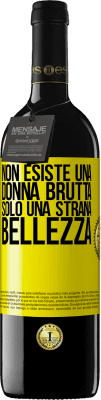 39,95 € Spedizione Gratuita | Vino rosso Edizione RED MBE Riserva Non esiste una donna brutta, solo una strana bellezza Etichetta Gialla. Etichetta personalizzabile Riserva 12 Mesi Raccogliere 2014 Tempranillo