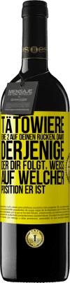 39,95 € Kostenloser Versand | Rotwein RED Ausgabe MBE Reserve Tätowiere eine 2 auf deinen Rücken, damit derjenige, der dir folgt, weiß, auf welcher Position er ist Gelbes Etikett. Anpassbares Etikett Reserve 12 Monate Ernte 2015 Tempranillo