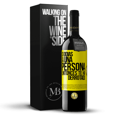 «Si odias a una persona, entonces te ha derrotado» Edición RED MBE Reserva