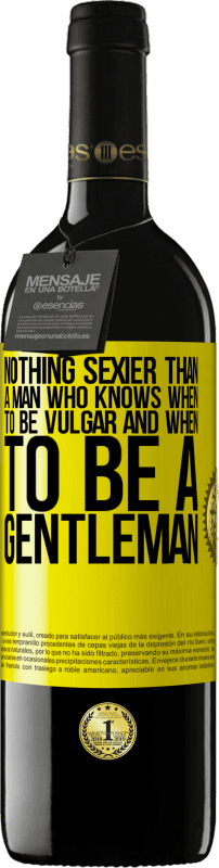 39,95 € 免费送货 | 红酒 RED版 MBE 预订 没有什么比什么时候懂得粗俗什么时候绅士的男人更性感的了 黄色标签. 可自定义的标签 预订 12 个月 收成 2016 Tempranillo