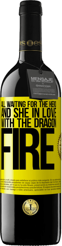 39,95 € Free Shipping | Red Wine RED Edition MBE Reserve All waiting for the hero and she in love with the dragon fire Yellow Label. Customizable label Reserve 12 Months Harvest 2015 Tempranillo