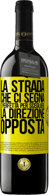 39,95 € Spedizione Gratuita | Vino rosso Edizione RED MBE Riserva La strada che ci segna è perfetta per scegliere la direzione opposta Etichetta Gialla. Etichetta personalizzabile Riserva 12 Mesi Raccogliere 2014 Tempranillo