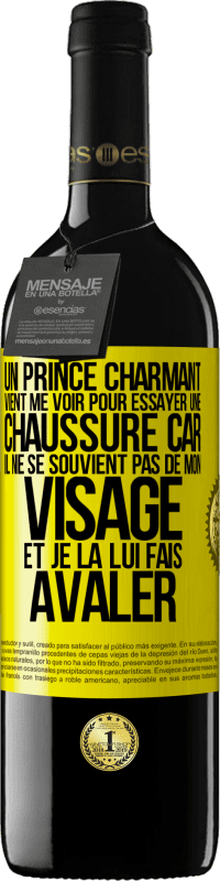 39,95 € Envoi gratuit | Vin rouge Édition RED MBE Réserve Un prince charmant vient me voir pour essayer une chaussure car il ne se souvient pas de mon visage et je la lui fais avaler Étiquette Jaune. Étiquette personnalisable Réserve 12 Mois Récolte 2014 Tempranillo