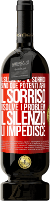 49,95 € Spedizione Gratuita | Vino rosso Edizione Premium MBS® Riserva Il silenzio e il sorriso sono due potenti armi. Il sorriso risolve i problemi, il silenzio li impedisce Etichetta Rossa. Etichetta personalizzabile Riserva 12 Mesi Raccogliere 2014 Tempranillo