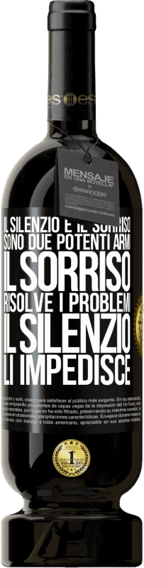 49,95 € Spedizione Gratuita | Vino rosso Edizione Premium MBS® Riserva Il silenzio e il sorriso sono due potenti armi. Il sorriso risolve i problemi, il silenzio li impedisce Etichetta Nera. Etichetta personalizzabile Riserva 12 Mesi Raccogliere 2016 Tempranillo