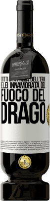 49,95 € Spedizione Gratuita | Vino rosso Edizione Premium MBS® Riserva Tutti in attesa dell'eroe e lei innamorata del fuoco del drago Etichetta Bianca. Etichetta personalizzabile Riserva 12 Mesi Raccogliere 2015 Tempranillo