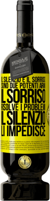 49,95 € Spedizione Gratuita | Vino rosso Edizione Premium MBS® Riserva Il silenzio e il sorriso sono due potenti armi. Il sorriso risolve i problemi, il silenzio li impedisce Etichetta Gialla. Etichetta personalizzabile Riserva 12 Mesi Raccogliere 2016 Tempranillo