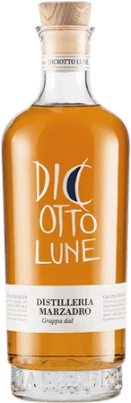 45,95 € Envio grátis | Grappa Marzadro Le Diciotto Lune Stravecchia Trocken — Seco Extra Viejo — Extra Velho Trentino Itália Merlot, Cabernet Sauvignon, Teroldego, Marzemino Garrafa Medium 50 cl