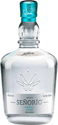 63,95 € Envío gratis | Mezcal Casa Armando Señorío Joven México 70 cl