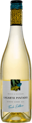 5,95 € Spedizione Gratuita | Vino bianco Casa de Vila Nova Lagarto Pintado Fresh Edition Branco Secco I.G. Vinho Verde Vinho Verde Portogallo Loureiro, Arinto Bottiglia 75 cl