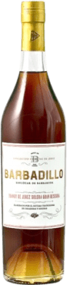 29,95 € Spedizione Gratuita | Brandy Barbadillo Solera Gran Riserva D.O. Jerez-Xérès-Sherry Andalucía y Extremadura Spagna Bottiglia Medium 50 cl