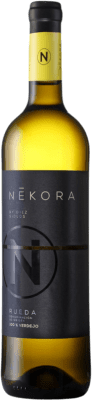 8,95 € Spedizione Gratuita | Vino Bianco Diez Siglos Nékora D.O. Rueda Spagna Verdejo 75 cl
