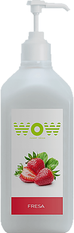 53,95 € Envío gratis | Schnapps WOW Fresa Base Master Fruit España Botella Especial 2 L