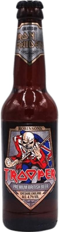 7,95 € Envío gratis | Cerveza Trooper Iron Maiden Reino Unido Botellín Tercio 33 cl