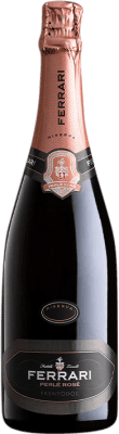 46,95 € Envío gratis | Espumoso Rosado Ferrari Perlé Rosé — Rosado Reserva D.O.C. Trento Trentino Italia Pinot Negro, Chardonnay 75 cl