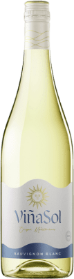 6,95 € Бесплатная доставка | Белое вино Torres Viña Sol Молодой Каталония Испания Sauvignon White бутылка 75 cl