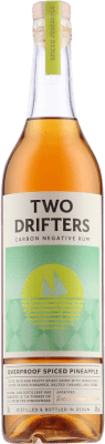 67,95 € Envío gratis | Ron Two Drifters Overproof Spiced Pineapple Reino Unido Botella 70 cl