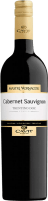 10,95 € 免费送货 | 红葡萄酒 Cavit Mastri Vernacoli D.O.C. Trentino 特伦蒂诺 意大利 Cabernet Sauvignon — 赤霞珠 75 cl