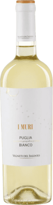 10,95 € Envío gratis | Vino Blanco Fantini I Muri I.G.T. Puglia Puglia Italia Malvasía, Chardonnay 75 cl
