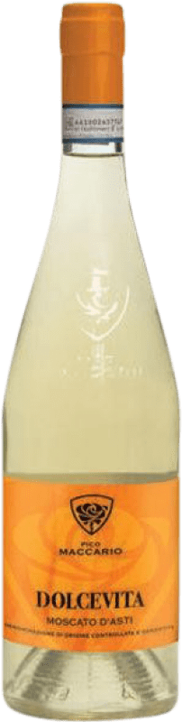 19,95 € Envio grátis | Vinho branco Pico Maccario Dolcevita D.O.C.G. Moscato d'Asti Piemonte Itália Mascate Garrafa 75 cl