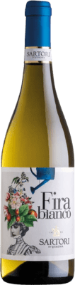 9,95 € 送料無料 | 白ワイン Vinicola Sartori Fira Cuvée Bianco I.G.T. Veronese Venecia イタリア Chardonnay, Sauvignon White, Garganega ボトル 75 cl