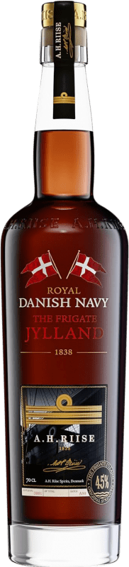 61,95 € 送料無料 | ラム A.H. Riise Danish The Frigate Jylland Navy Strength — カスクストレングス, Royal — ロイヤル デンマーク 70 cl