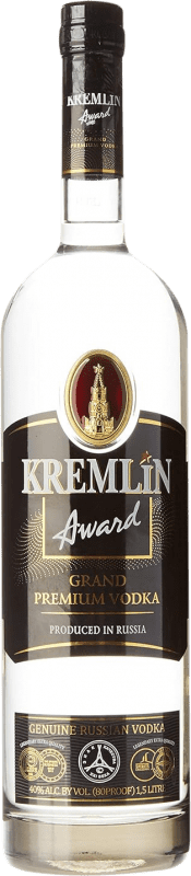 86,95 € 免费送货 | 伏特加 Fortuna Kremlin 俄罗斯联邦 特别的瓶子 1,5 L