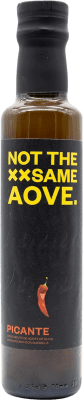 21,95 € Kostenloser Versand | Olivenöl Not The Same Virgen Extra Guindilla Picante Premium Spanien Arbequina Kleine Flasche 25 cl