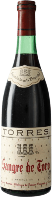 29,95 € Free Shipping | Red wine Familia Torres Sangre de Toro D.O. Penedès Catalonia Spain Grenache, Carignan Bottle 72 cl
