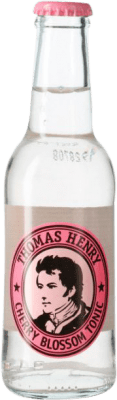 63,95 € Envio grátis | Caixa de 24 unidades Refrescos e Mixers Thomas Henry Cherry Blossom Tonic Alemanha Garrafa Pequena 20 cl