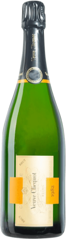 858,95 € Kostenloser Versand | Weißer Sekt Veuve Clicquot Cave Privée 1982 A.O.C. Champagne Champagner Frankreich Flasche 75 cl