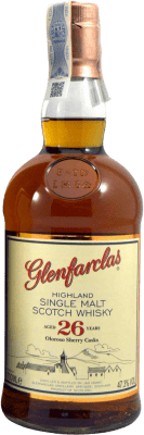 401,95 € Spedizione Gratuita | Whisky Single Malt Glenfarclas Oloroso Sherry Cask Finish — Affinato in Botte Regno Unito 26 Anni 70 cl