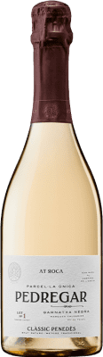 31,95 € Бесплатная доставка | Белое игристое вино AT Roca Pedregar D.O. Cava Каталония Испания Garnacha — Гренаш, Macabeo — Макабео Бутылка 75 cl