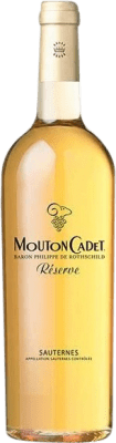 42,95 € Spedizione Gratuita | Vino Bianco Philippe de Rothschild Mouton Cadet A.O.C. Sauternes bordò Francia Sémillon, Muscadelle, Sauvignon Mezza Bottiglia 37 cl