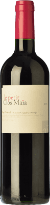 17,95 € Spedizione Gratuita | Vino Rosso Clos Maïa Le Petit Clos Giovane I.G.P. Vin de Pays de l'Hérault Languedoc Francia Syrah, Garnacha — Grenache, Cariñena — Carignano 75 cl
