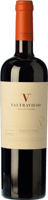 24,95 € 免费送货 | 红酒 Valtravieso 岁 D.O. Ribera del Duero 卡斯蒂利亚莱昂 西班牙 Tempranillo, Merlot, Cabernet Sauvignon 瓶子 75 cl