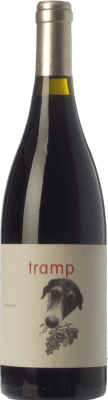 27,95 € 免费送货 | 红葡萄酒 Can Grau Vell Tramp 年轻的 D.O. Catalunya 加泰罗尼亚 西班牙 Syrah — 西拉, Garnacha — 歌海娜, Cabernet Sauvignon — 赤霞珠, Monastrell — 莫纳斯特雷尔, Marcelan — 马塞兰 大瓶 — Magnum 1,5 L