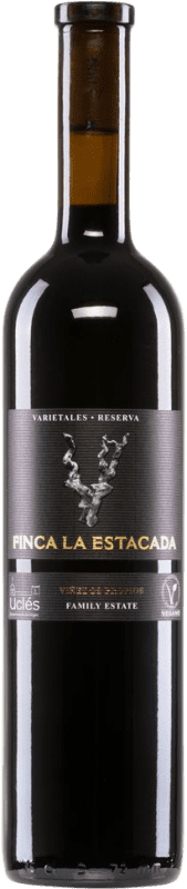 8,95 € Envío gratis | Vino Tinto Finca La Estacada Varietales Selección Crianza I.G.P. Vino de la Tierra de Castilla Castilla la Mancha España Tempranillo, Merlot, Syrah, Cabernet Sauvignon, Mazuelo 75 cl