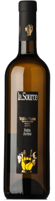 28,95 € 免费送货 | 白酒 La Source D.O.C. Valle d'Aosta 瓦莱达奥斯塔 意大利 Petite Arvine 瓶子 75 cl